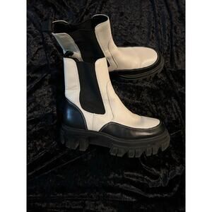 Marc Fisher Platform Chelsea Boots Morgan 7.5 two tone